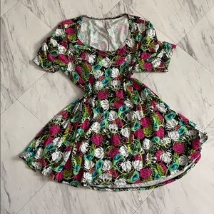 LLR Flowy Peonies Pattern T-shirt
